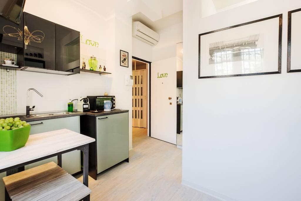 ℒovely & ℰlegant Studio Next To Duomo/Missori Apartment มิลาน ภายนอก รูปภาพ