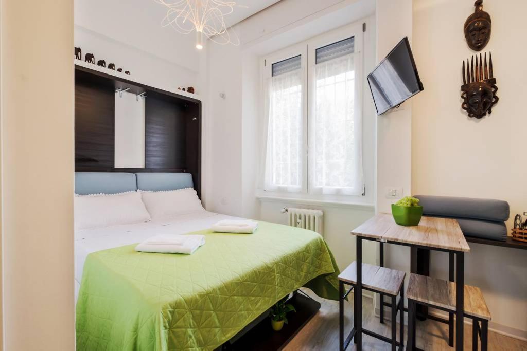 ℒovely & ℰlegant Studio Next To Duomo/Missori มิลาน ภายนอก รูปภาพ