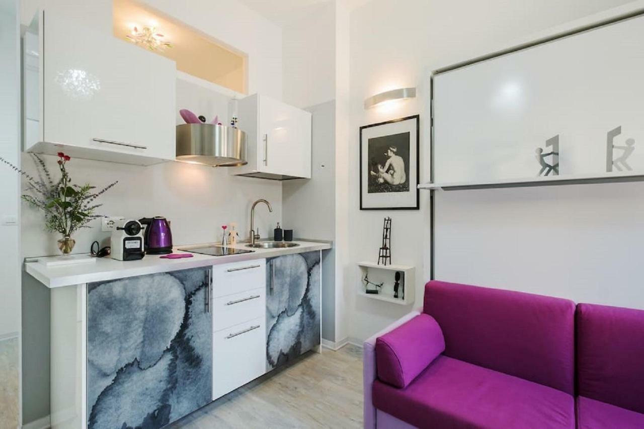 ℒovely & ℰlegant Studio Next To Duomo/Missori มิลาน ภายนอก รูปภาพ