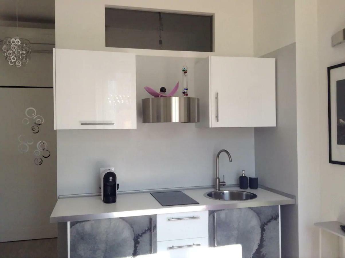 ℒovely & ℰlegant Studio Next To Duomo/Missori มิลาน ภายนอก รูปภาพ