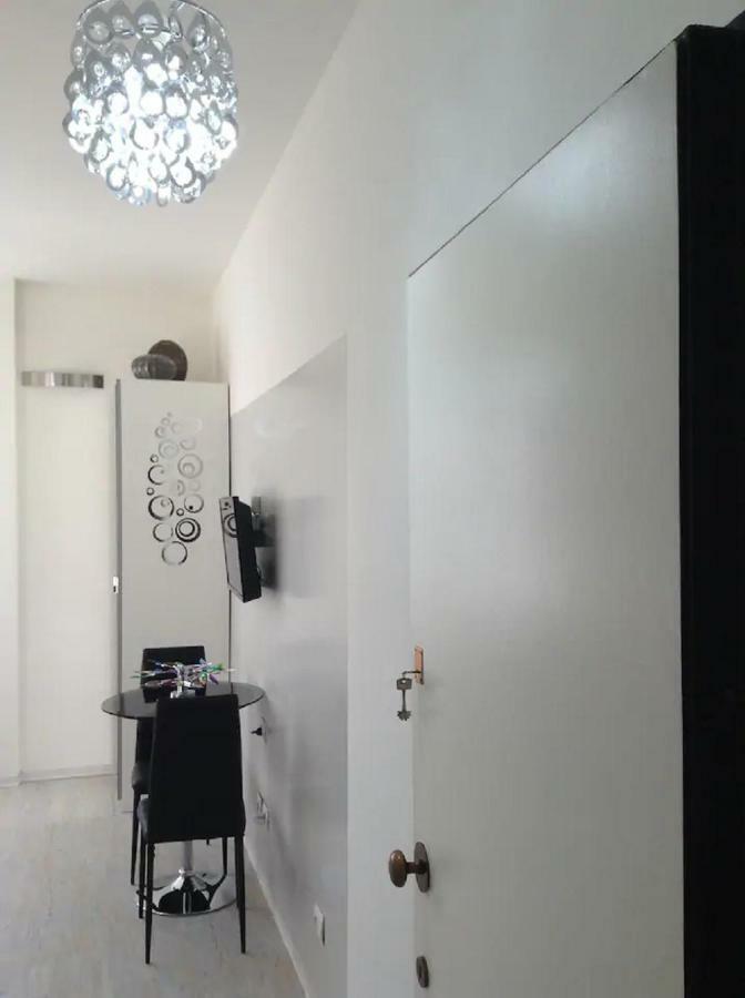 ℒovely & ℰlegant Studio Next To Duomo/Missori Apartment มิลาน ภายนอก รูปภาพ